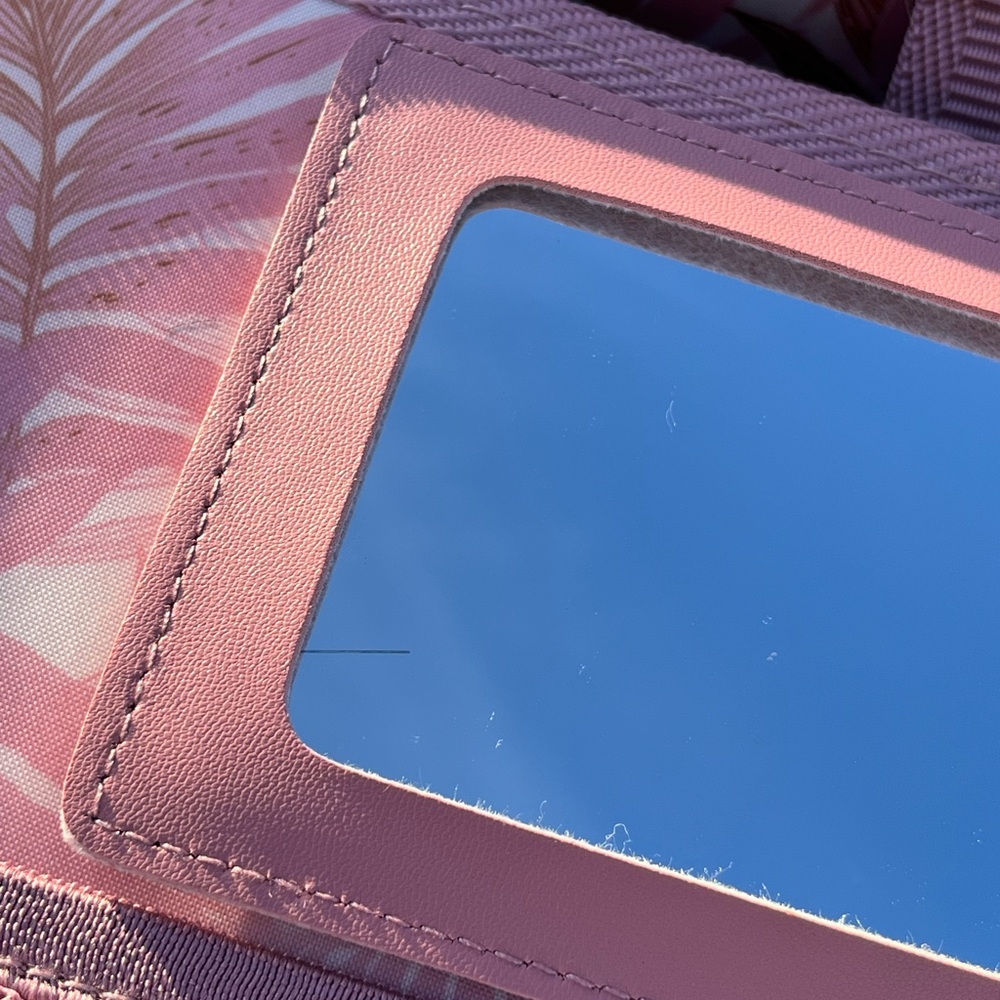 Elegant Pink Travel Beauty Bag - Picture 5 of 13